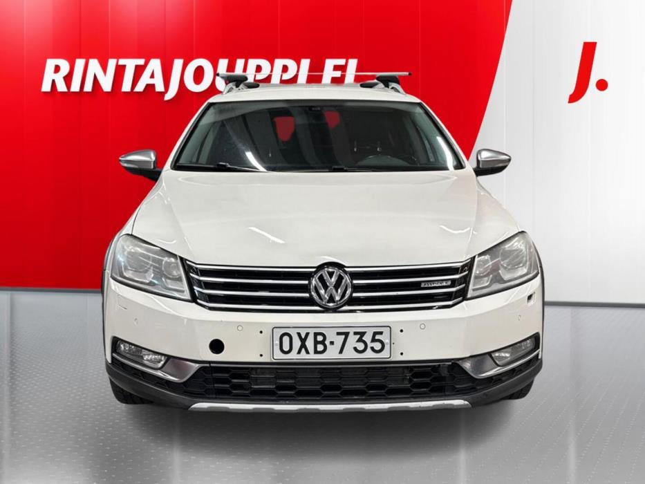 VOLKSWAGEN Passat 2012