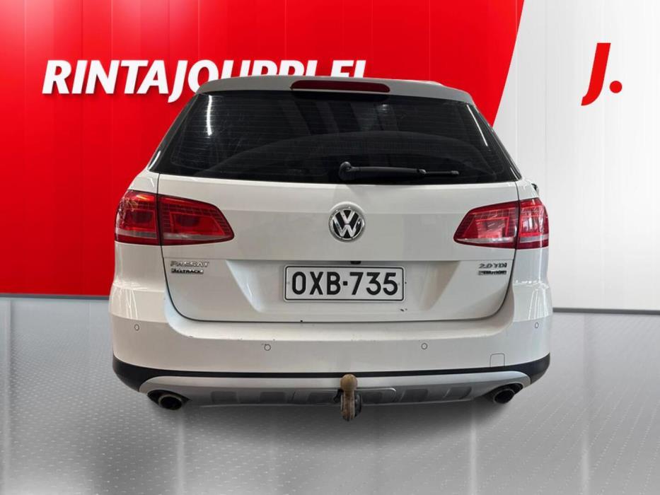 VOLKSWAGEN Passat 2012