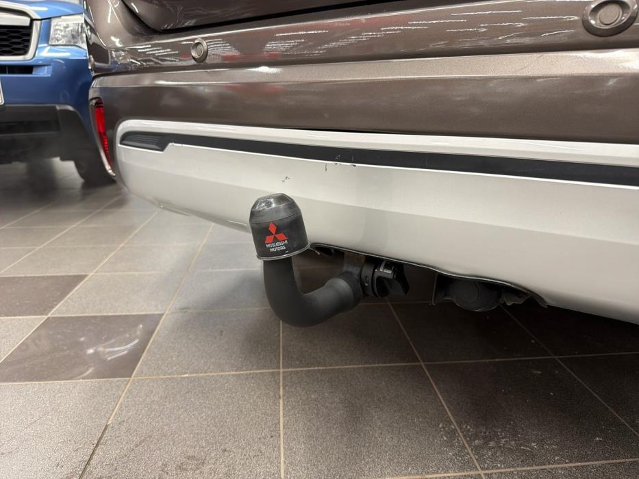 MITSUBISHI Outlander PHEV 2019