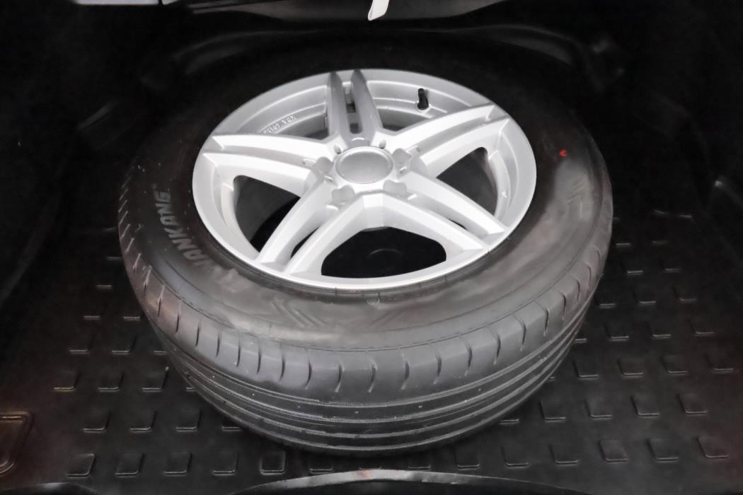 MERCEDES-BENZ E 2011