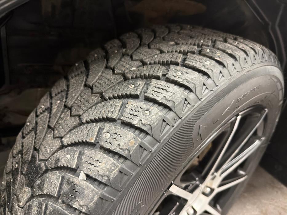 MITSUBISHI Outlander PHEV 2013