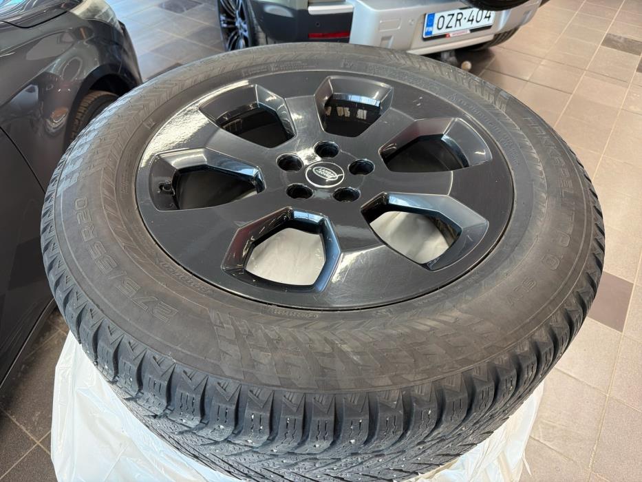 LAND ROVER Defender 2021