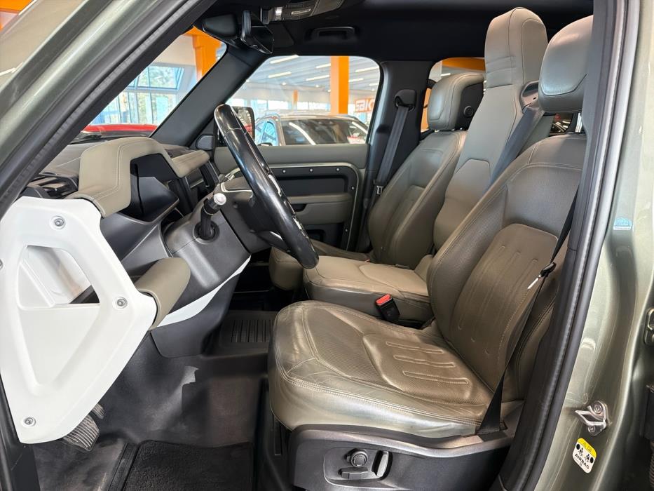 LAND ROVER Defender 2021