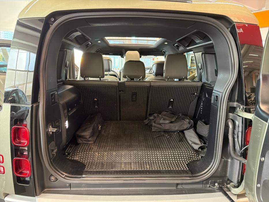 LAND ROVER Defender 2021