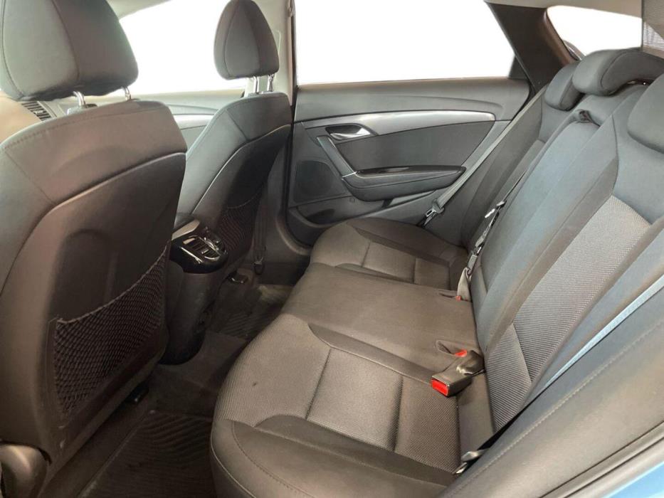 HYUNDAI i40 2012