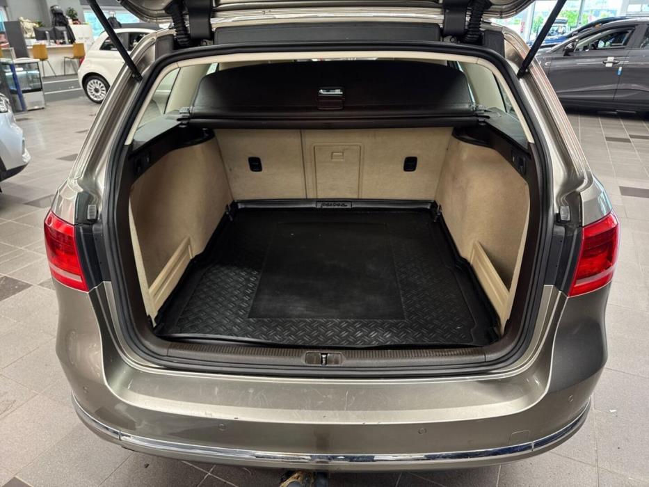 VOLKSWAGEN Passat 2013