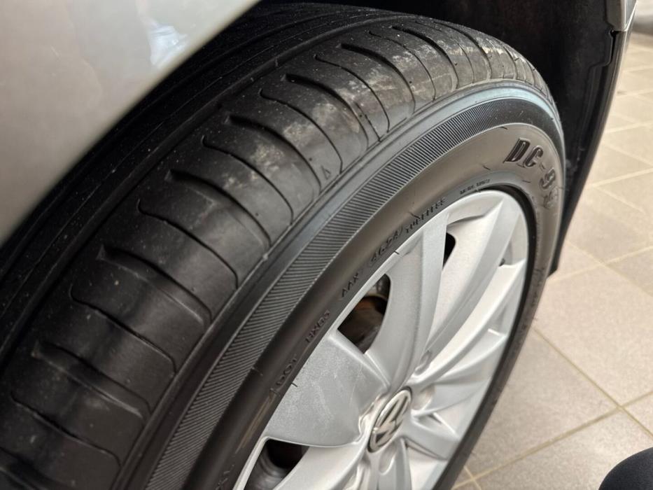 VOLKSWAGEN Passat 2013