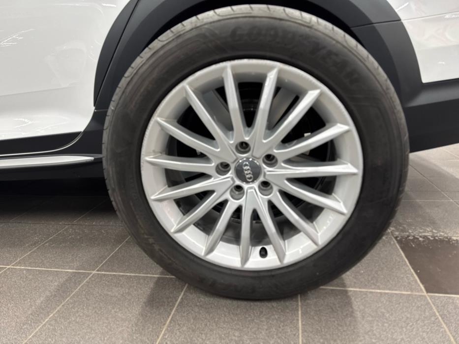 AUDI A4 allroad quattro 2017