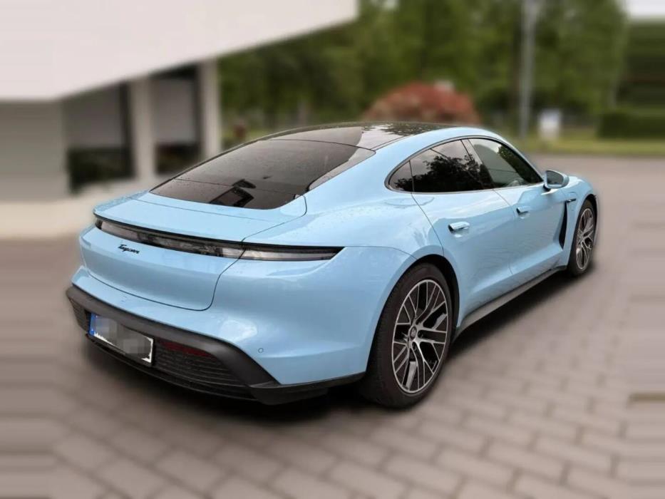 PORSCHE Taycan 2021