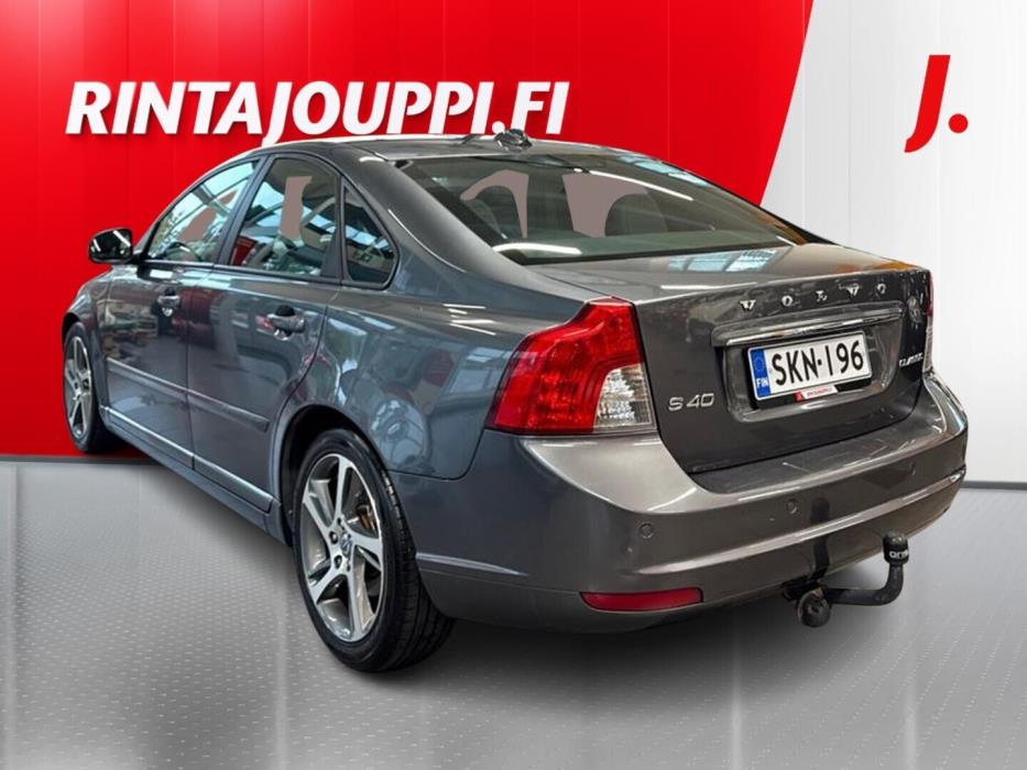 VOLVO S40 2012