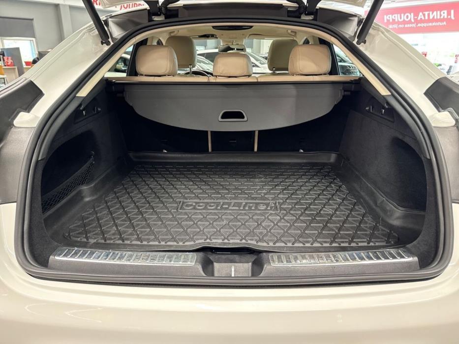 MERCEDES-BENZ GLC 2018