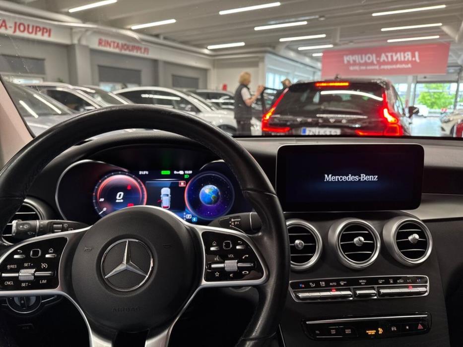 MERCEDES-BENZ GLC 2021