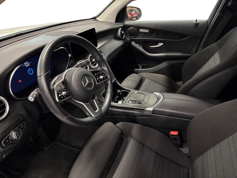 MERCEDES-BENZ GLC 2021