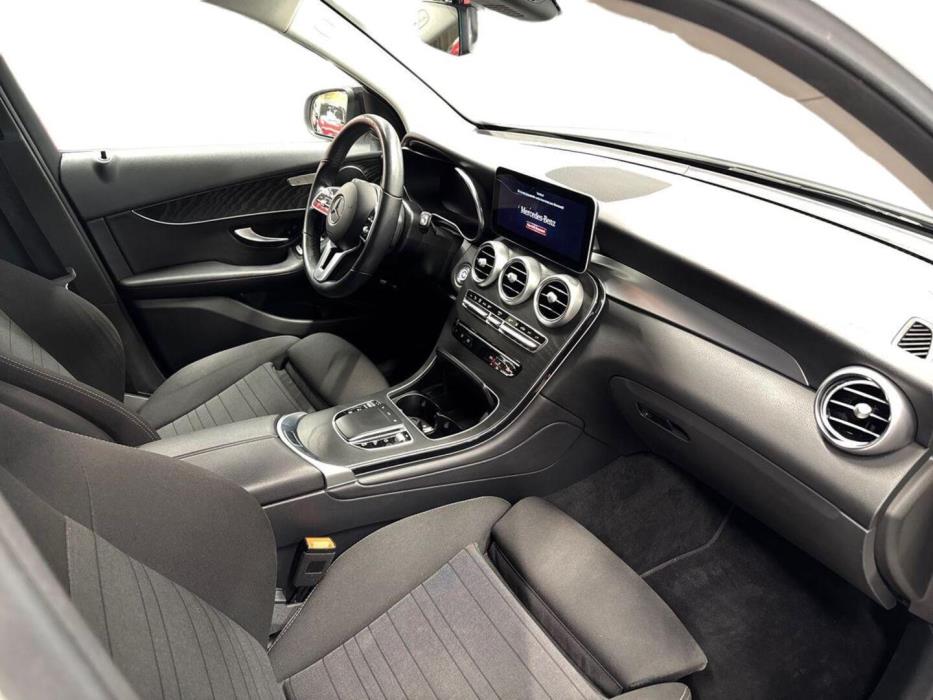 MERCEDES-BENZ GLC 2021
