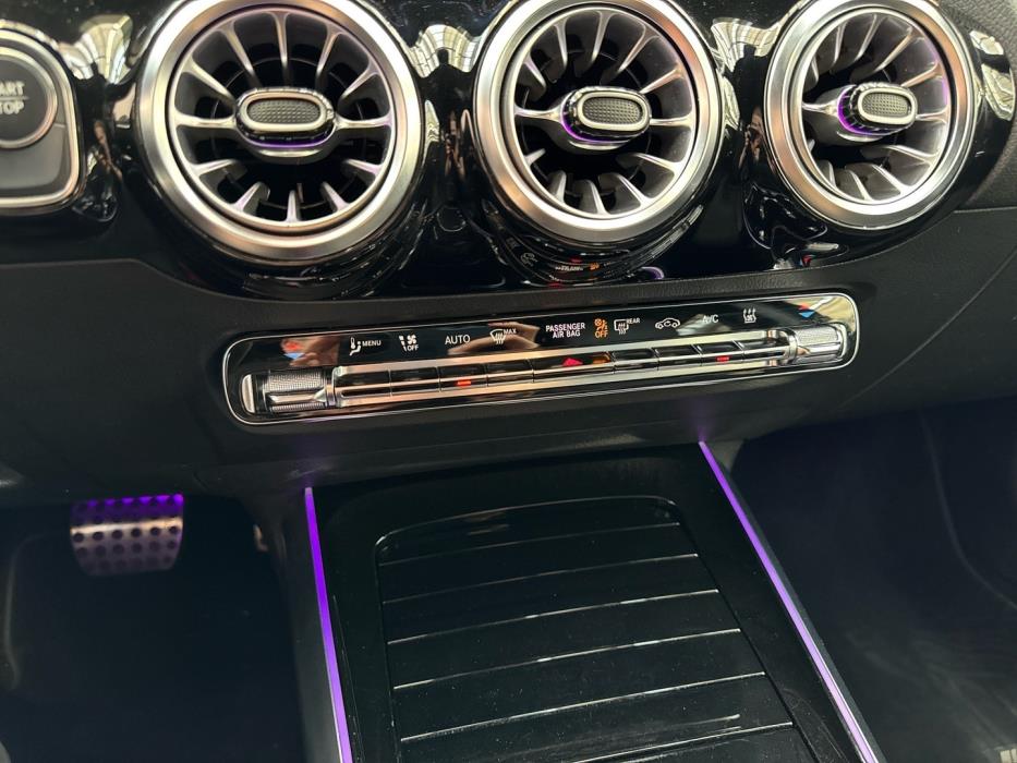 MERCEDES-BENZ EQA 2021