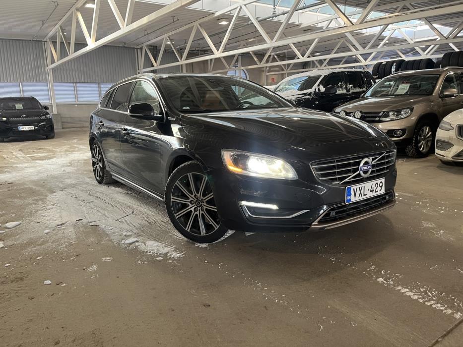 VOLVO V60 2014