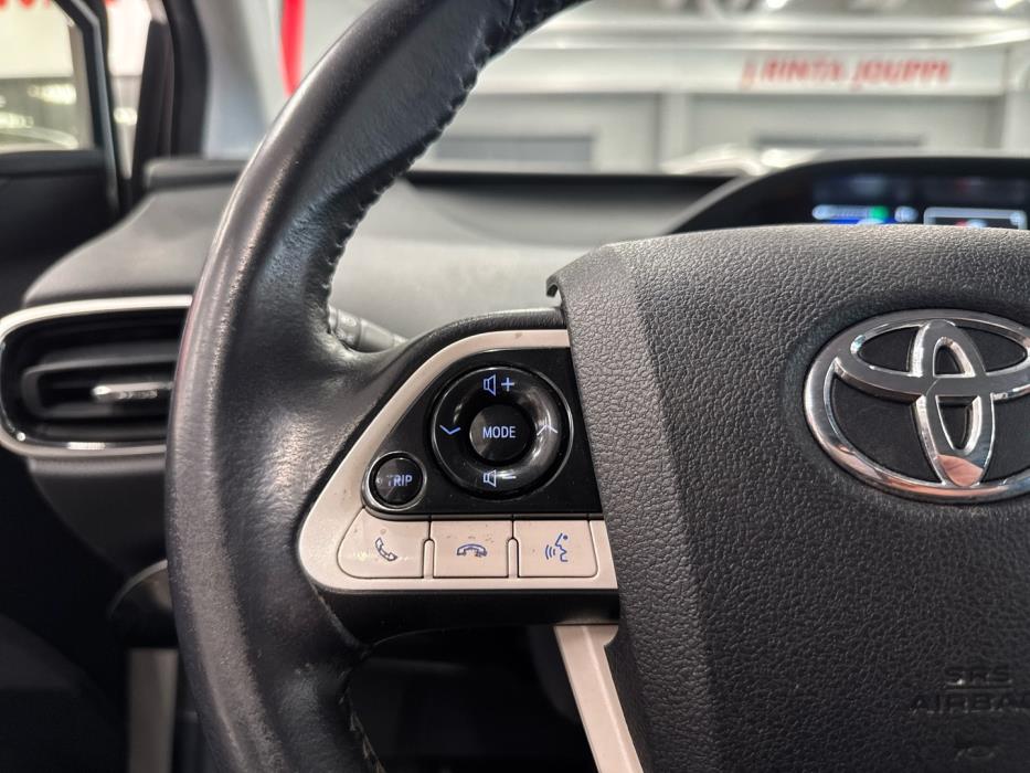 TOYOTA Prius 2016