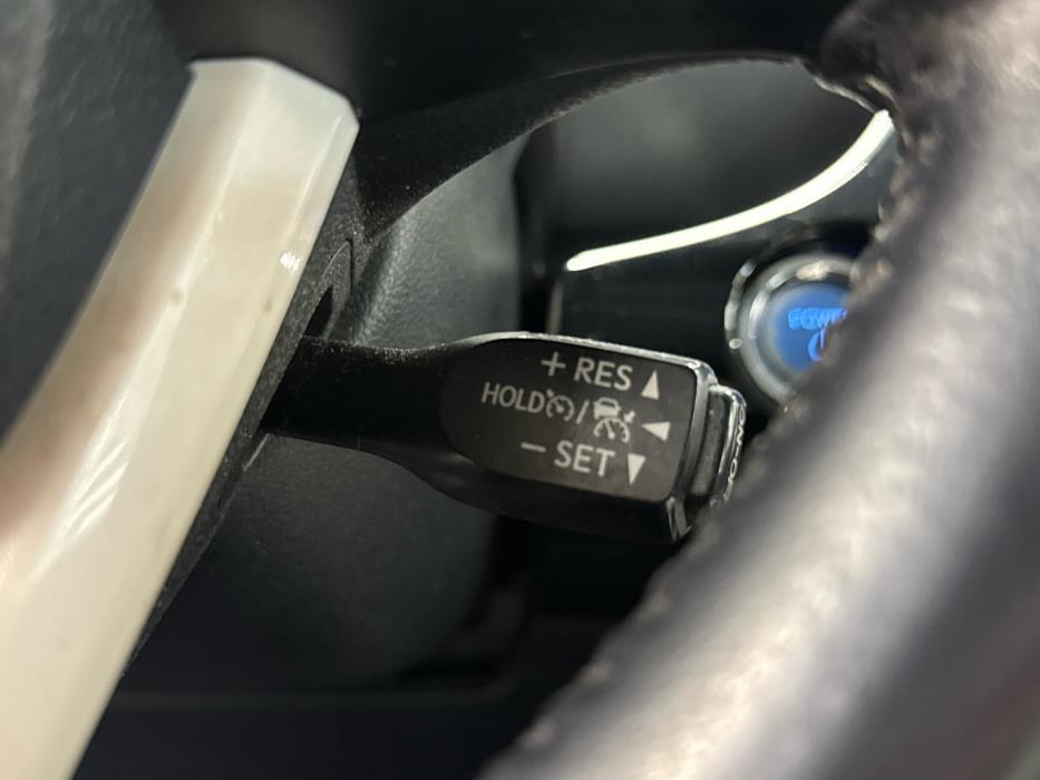TOYOTA Prius 2016