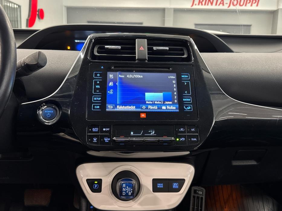 TOYOTA Prius 2016