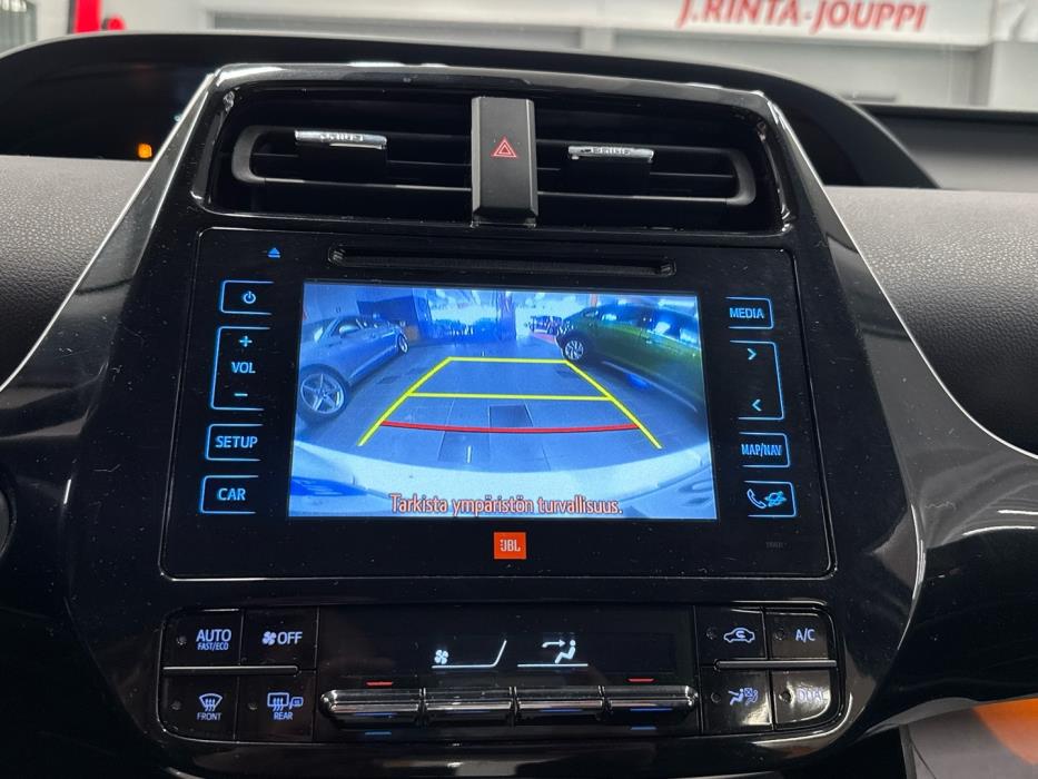 TOYOTA Prius 2016
