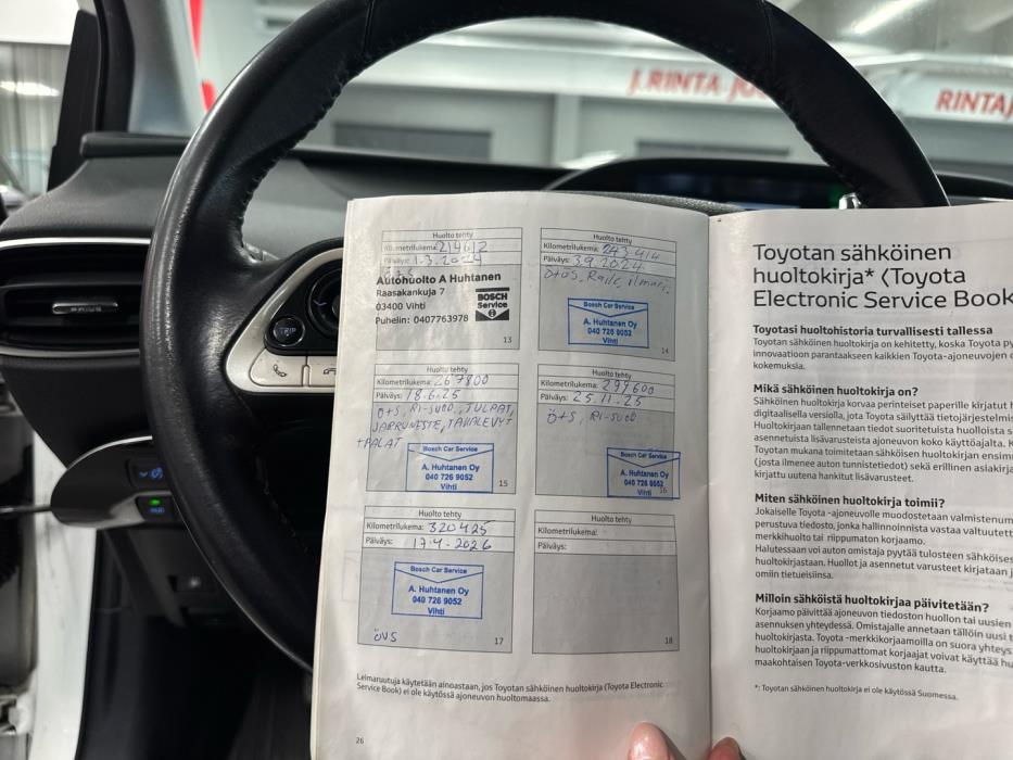 TOYOTA Prius 2016