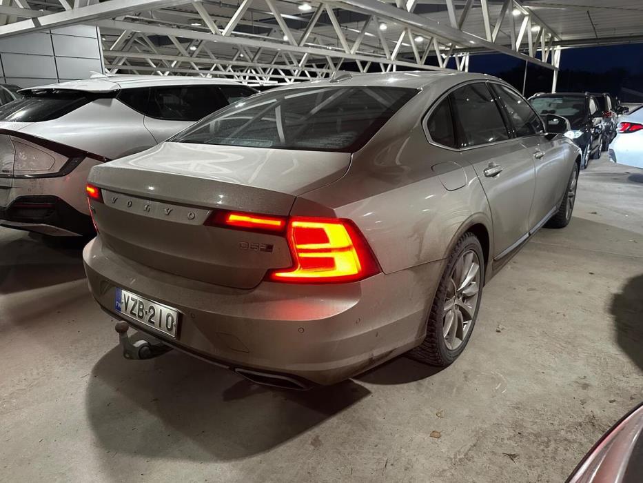 VOLVO S90 2016