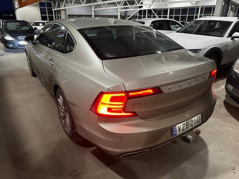 VOLVO S90 2016