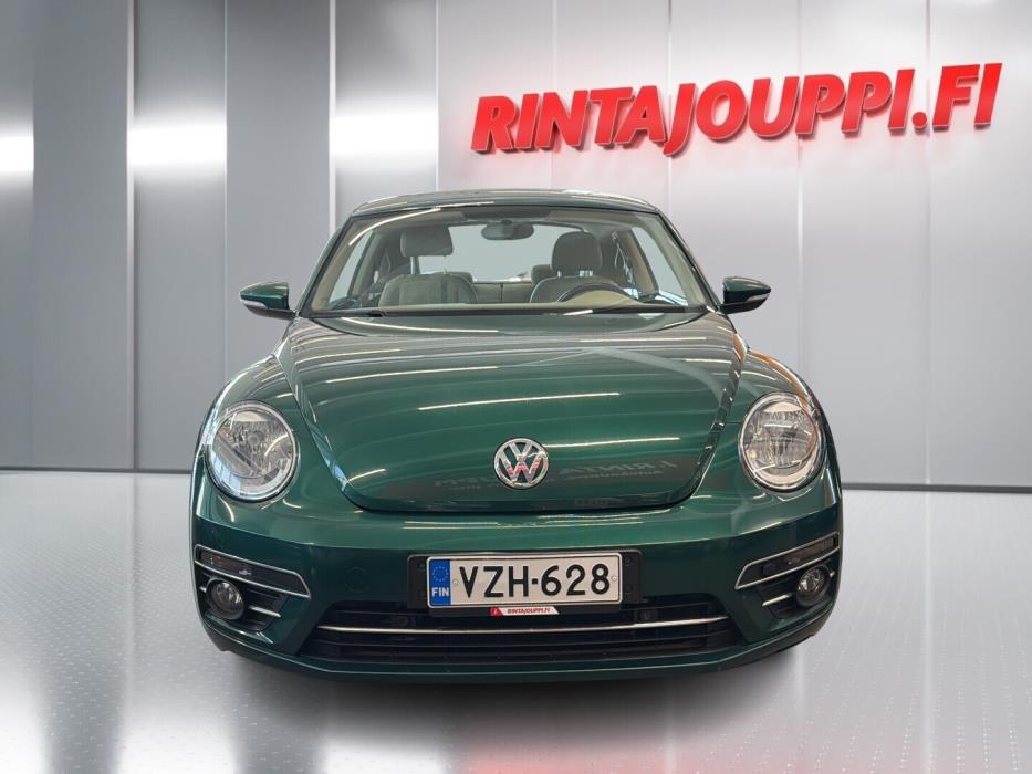 VOLKSWAGEN Beetle 2017