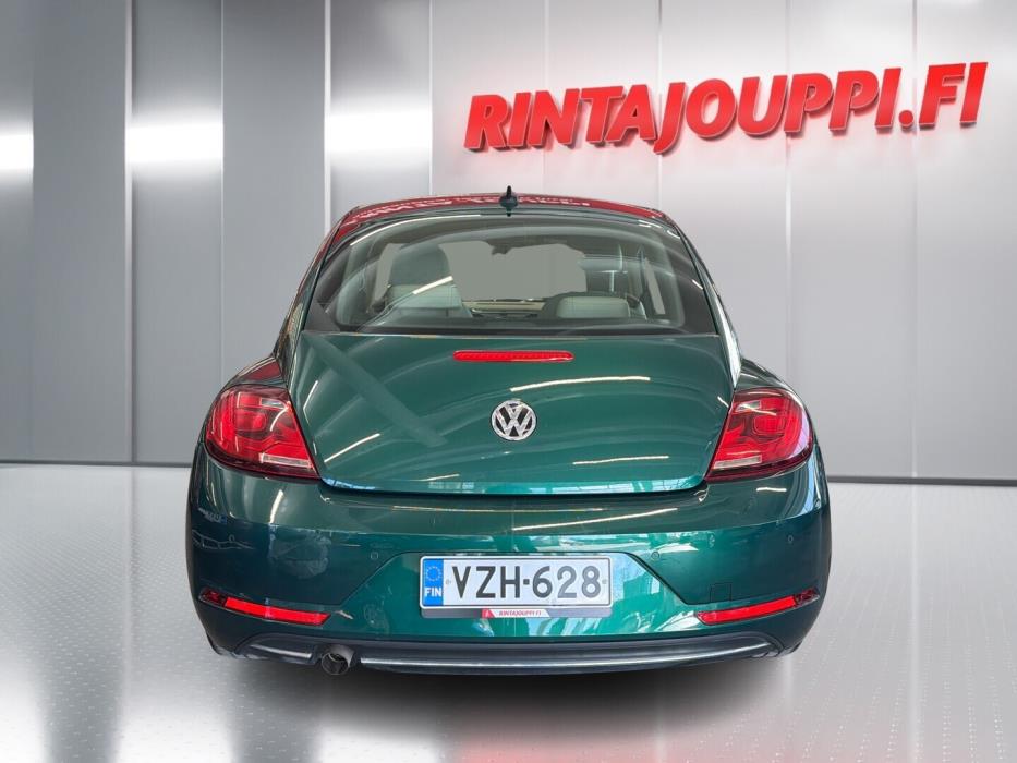 VOLKSWAGEN Beetle 2017
