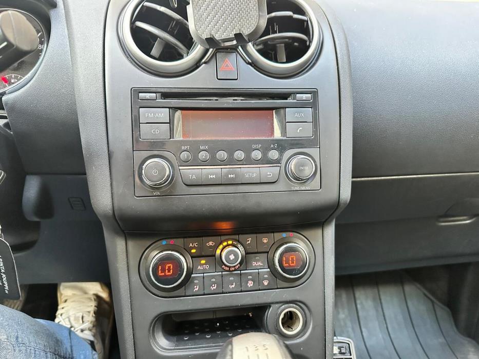 NISSAN Qashqai 2011