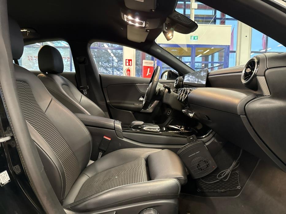 MERCEDES-BENZ CLA 2020