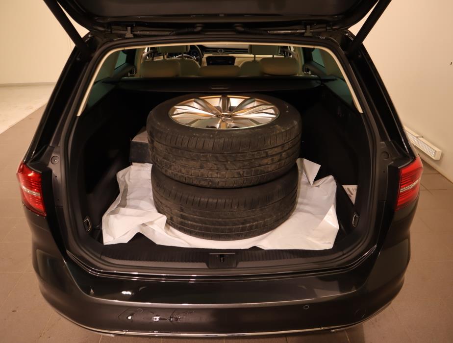 VOLKSWAGEN Passat 2018