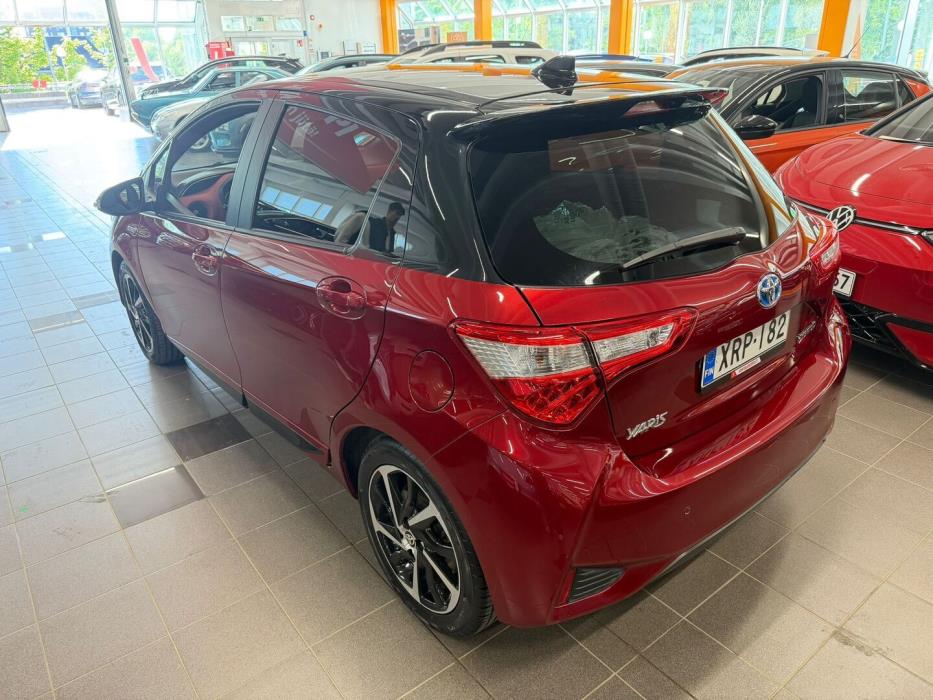 TOYOTA Yaris 2020