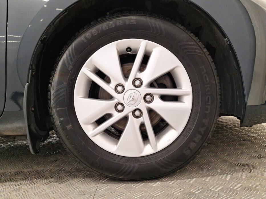 TOYOTA Auris 2014