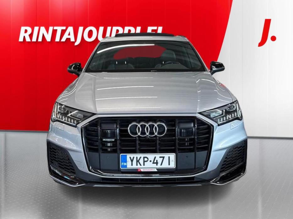 AUDI Q7 2021