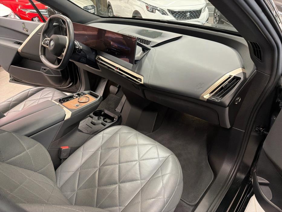BMW iX 2022