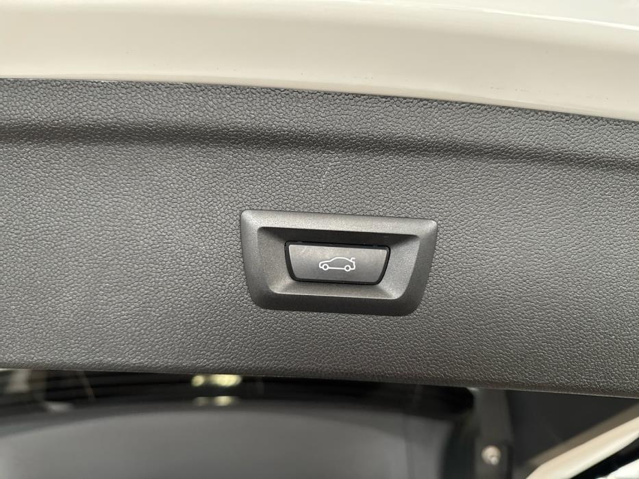 BMW iX 2023