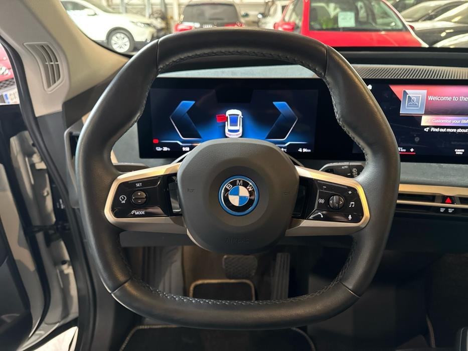 BMW iX 2023