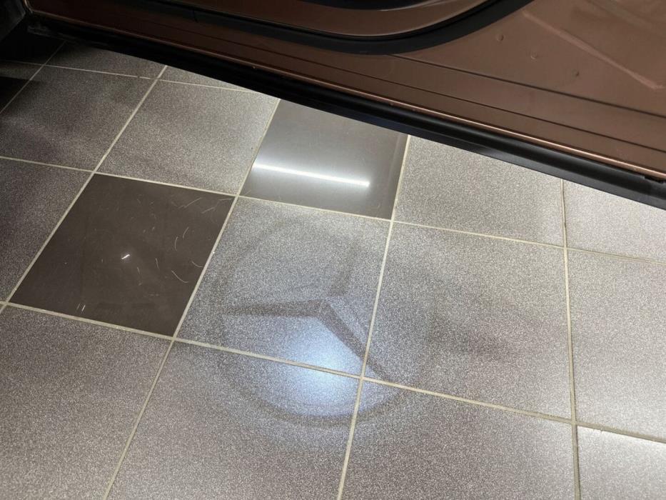 MERCEDES-BENZ EQA 2021