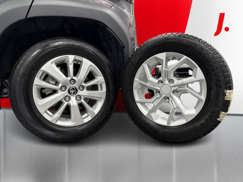 TOYOTA Yaris Cross 2024