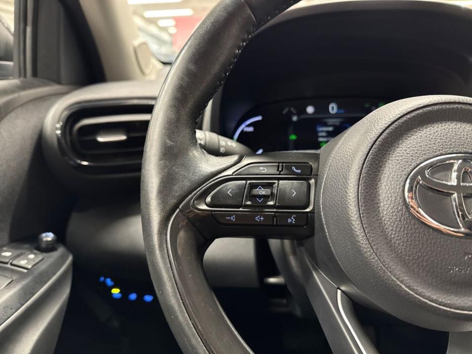 TOYOTA Yaris Cross 2024
