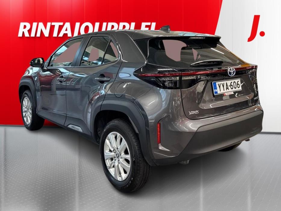 TOYOTA Yaris Cross 2024