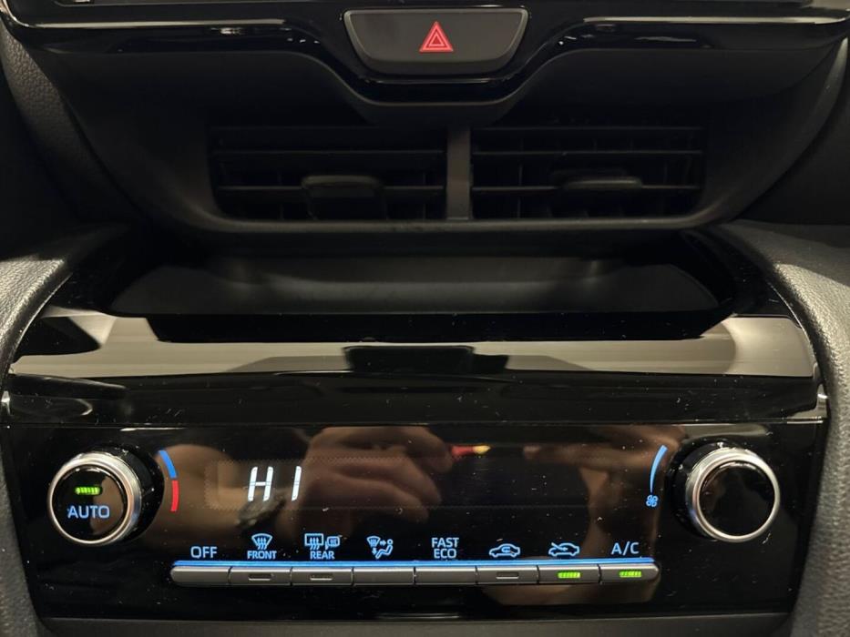 TOYOTA Yaris Cross 2024