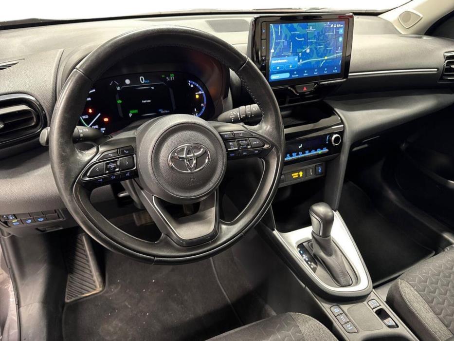 TOYOTA Yaris Cross 2024