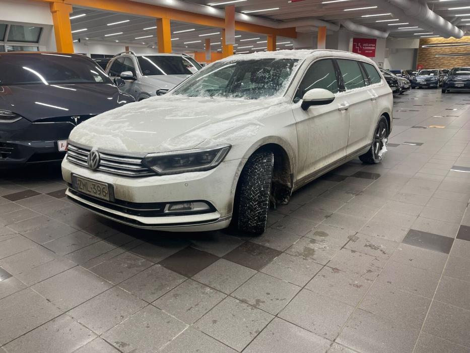 VOLKSWAGEN Passat 2019