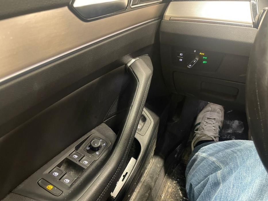 VOLKSWAGEN Passat 2019