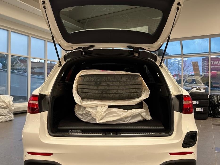 MERCEDES-BENZ GLC 2018