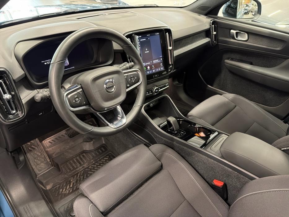 VOLVO C40 2022