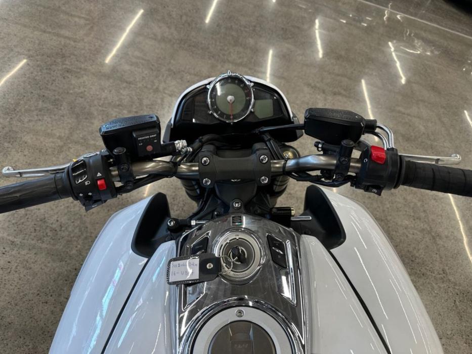 SUZUKI GSX 2010