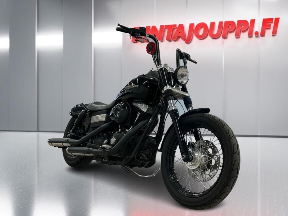 HARLEY-DAVIDSON DYNA 2010